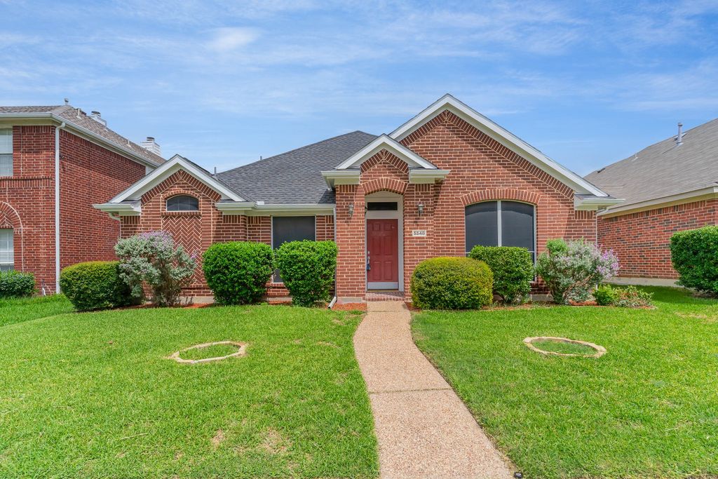 5548 Norris Drive, The Colony, TX 75056