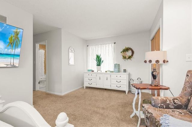 205 Saponi Lane, Lake Winnebago, MO 64034