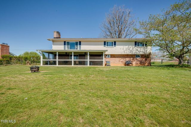 125 Meadow Wood Drive, Bristol, TN 37620