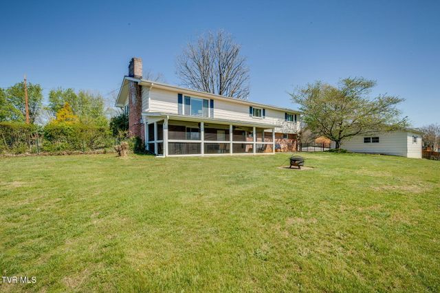 125 Meadow Wood Drive, Bristol, TN 37620