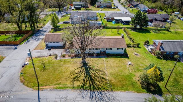 125 Meadow Wood Drive, Bristol, TN 37620