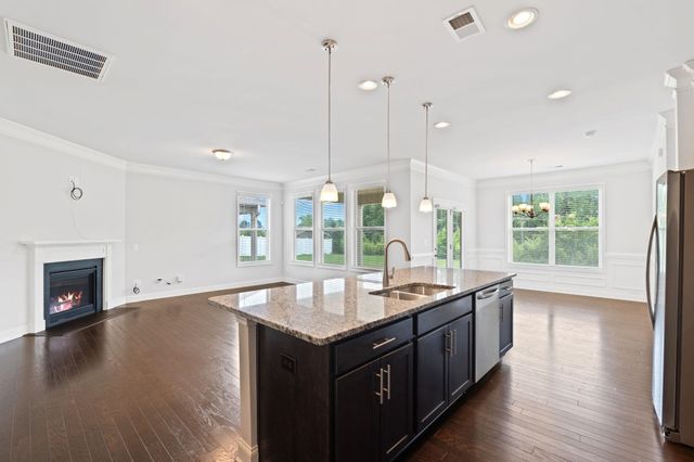 854 Deepwood Court, Boiling Springs, SC 29316