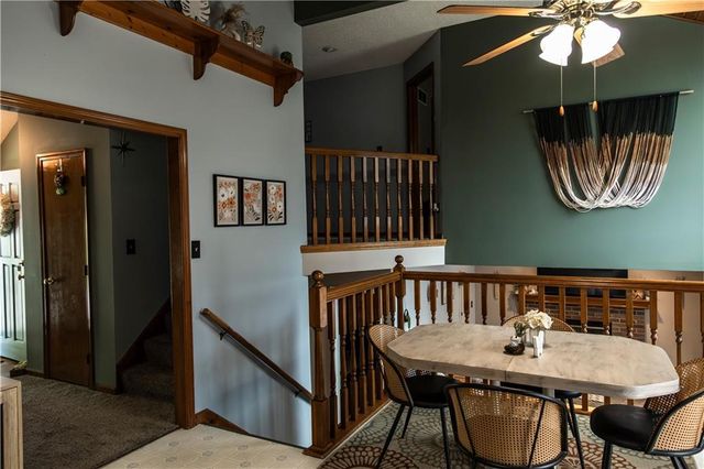 3220 S Bryn Mawr Drive, Independence, MO 64057