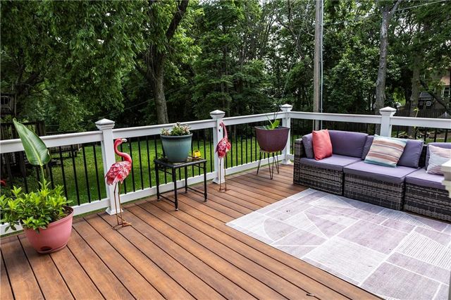 3220 S Bryn Mawr Drive, Independence, MO 64057