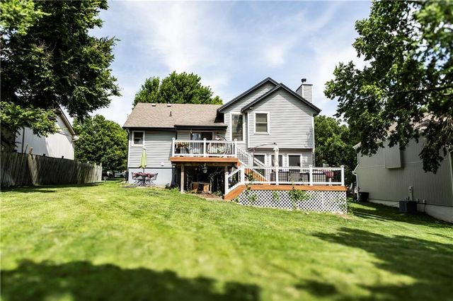 3220 S Bryn Mawr Drive, Independence, MO 64057