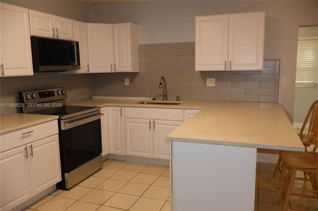 11730 SW 192nd St, Miami, FL 33177