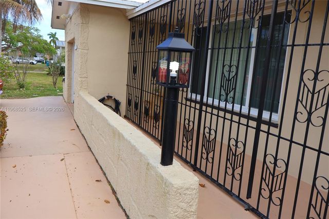 11730 SW 192nd St, Miami, FL 33177