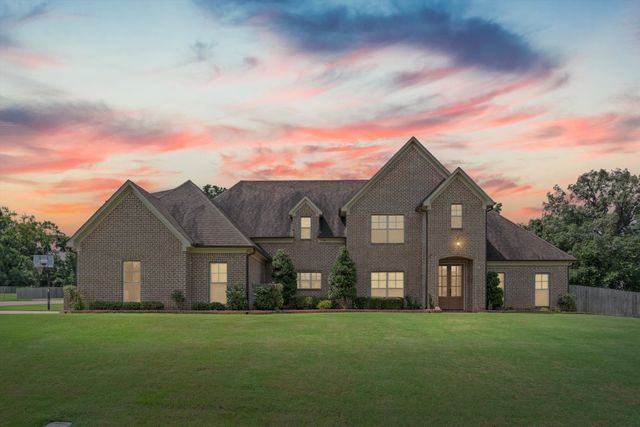 8691 DEHART DR, Olive Branch, MS 38654