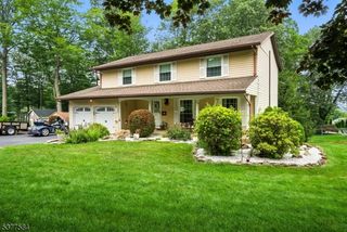 40 CAMELOT DRIVE, Mount Olive Twp., NJ 07828