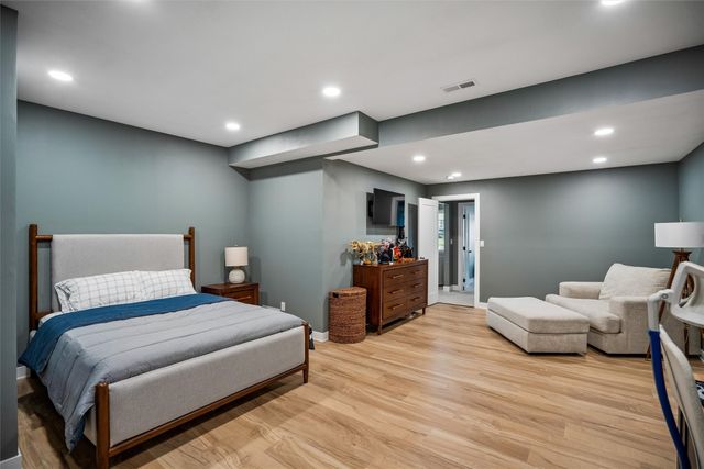 5207 NW 13th Street, Ankeny, IA 50023