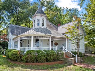 610 W Central Avenue, Harrison, AR 72601