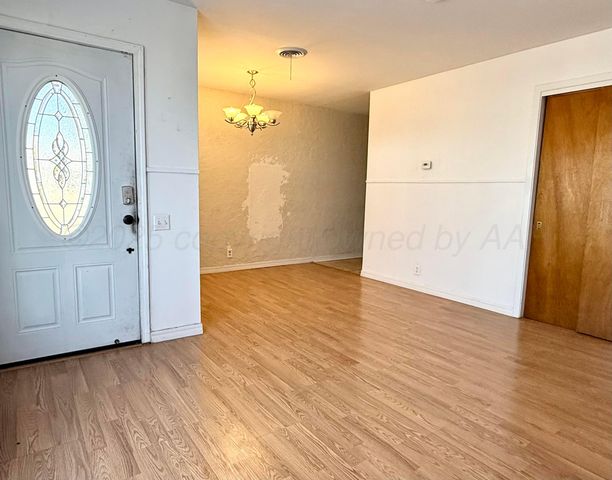 1001 Bowman Drive, Borger, TX 79007