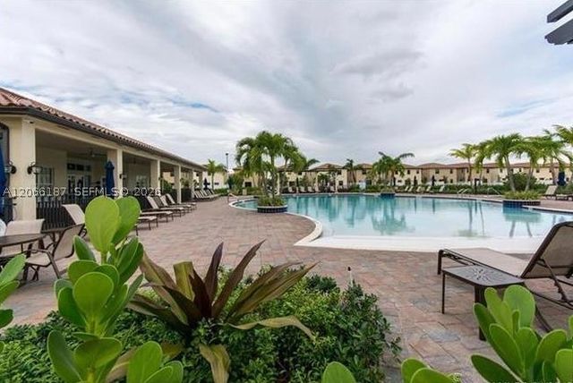 3514 W 88th Ter 3514, Hialeah, FL 33018