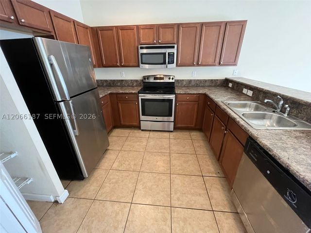 3514 W 88th Ter 3514, Hialeah, FL 33018