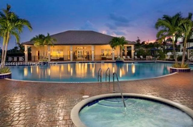 3514 W 88th Ter 3514, Hialeah, FL 33018