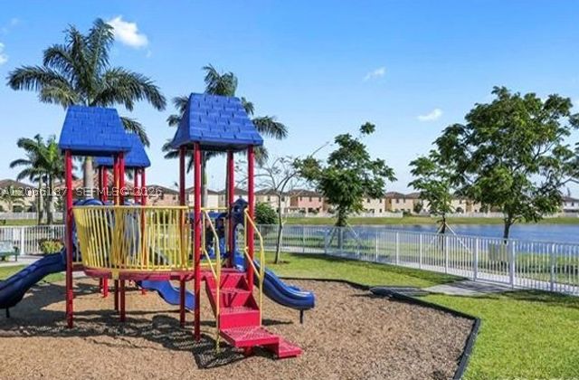 3514 W 88th Ter 3514, Hialeah, FL 33018