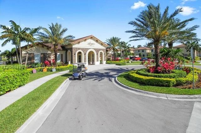 3514 W 88th Ter 3514, Hialeah, FL 33018