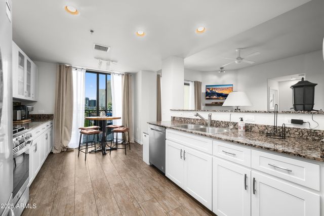 17 W VERNON Avenue 412, Phoenix, AZ 85003