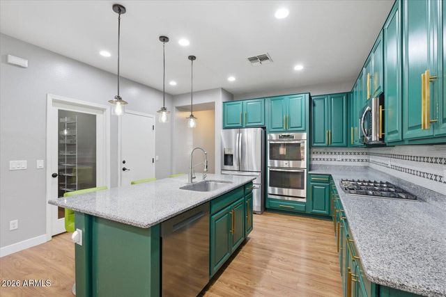 15686 W MCKINLEY Street, Goodyear, AZ 85338