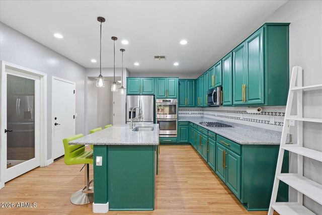 15686 W MCKINLEY Street, Goodyear, AZ 85338