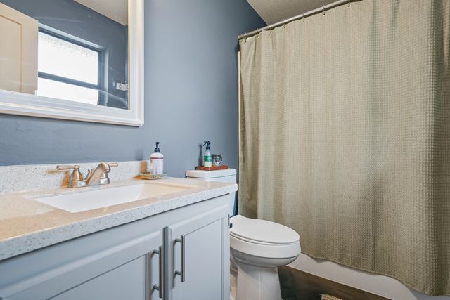3014 Bob White Drive, Mary Esther, FL 32569