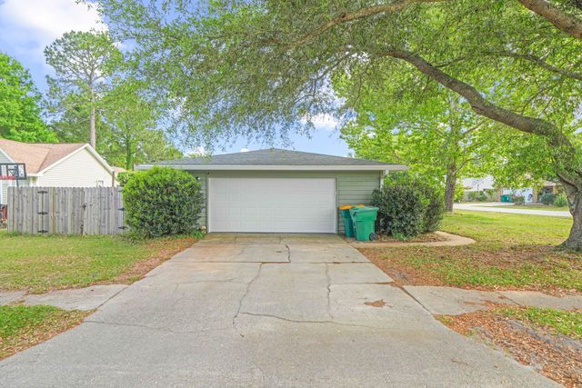 3014 Bob White Drive, Mary Esther, FL 32569