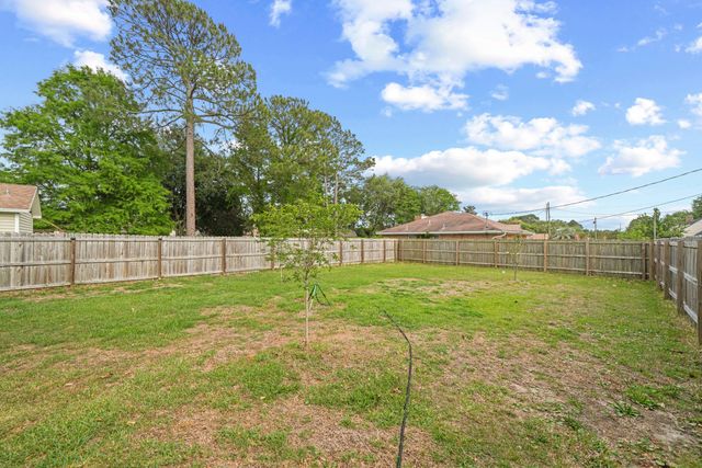 3014 Bob White Drive, Mary Esther, FL 32569