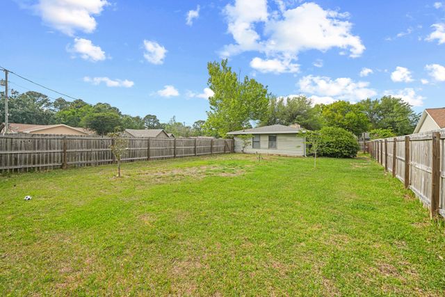 3014 Bob White Drive, Mary Esther, FL 32569