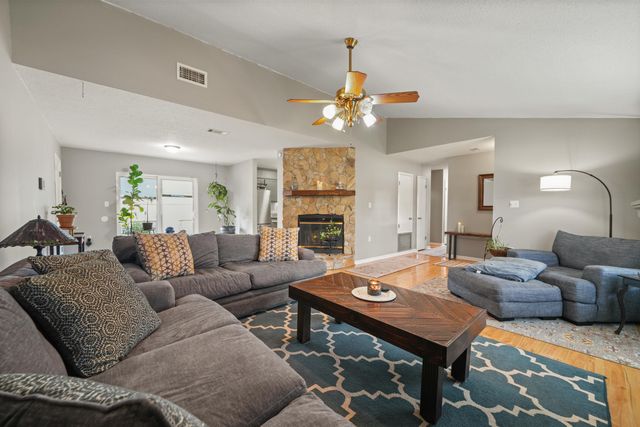 3014 Bob White Drive, Mary Esther, FL 32569