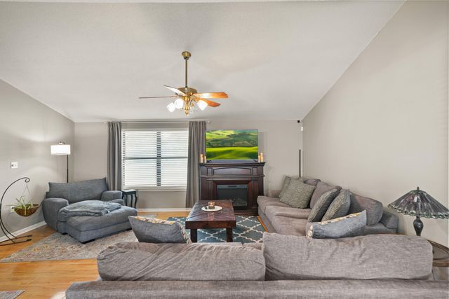 3014 Bob White Drive, Mary Esther, FL 32569
