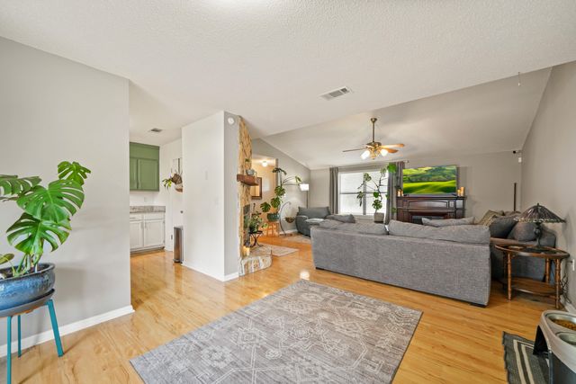 3014 Bob White Drive, Mary Esther, FL 32569