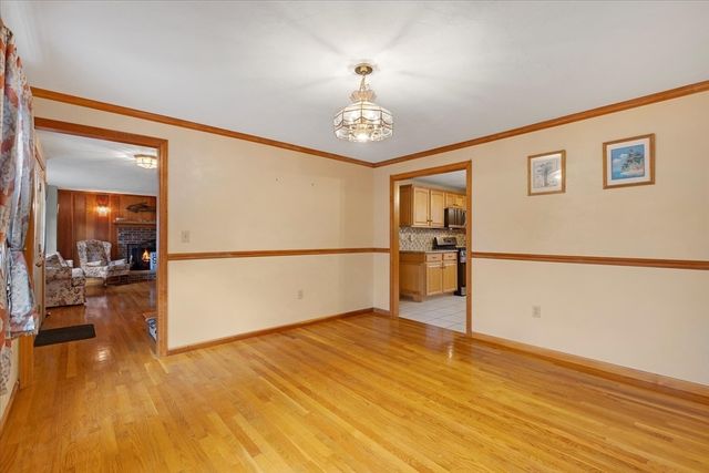 195 High St, Randolph, MA 02368