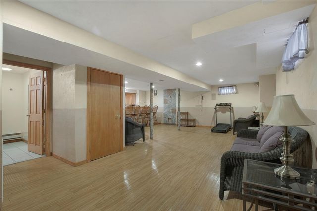 195 High St, Randolph, MA 02368