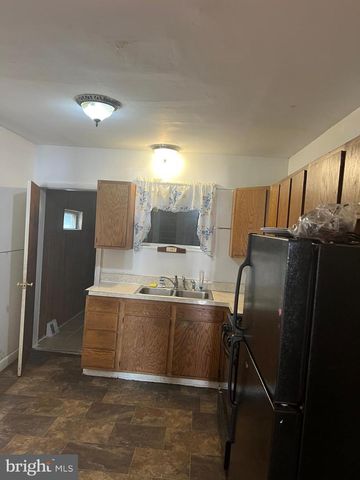 1916 FONTAIN ST, Philadelphia, PA 19121