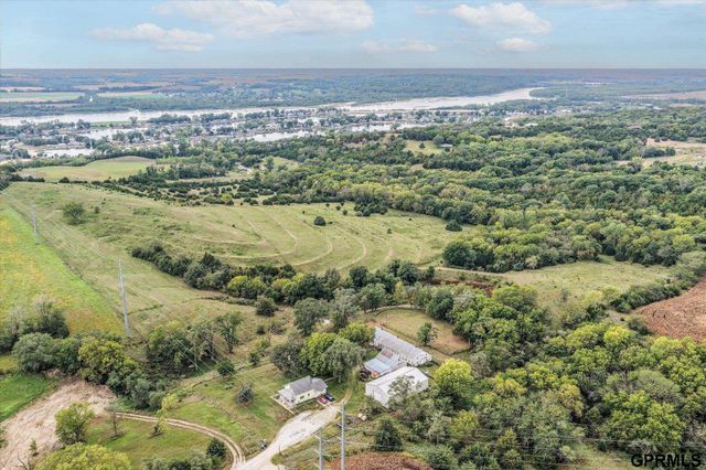 1801 Pinecrest Road, Bellevue, NE 68123