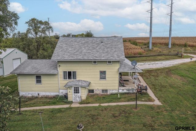 1801 Pinecrest Road, Bellevue, NE 68123