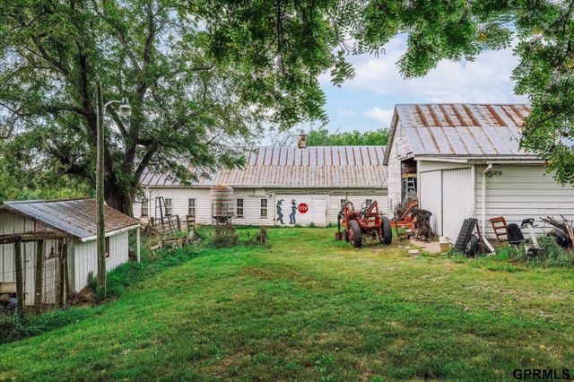 1801 Pinecrest Road, Bellevue, NE 68123