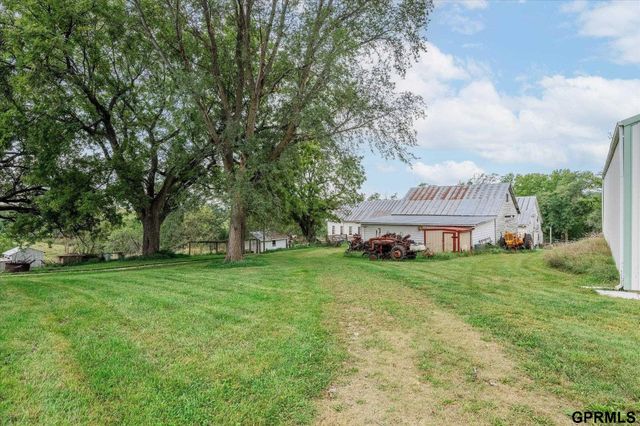 1801 Pinecrest Road, Bellevue, NE 68123