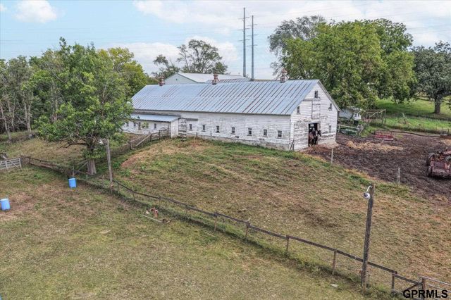 1801 Pinecrest Road, Bellevue, NE 68123