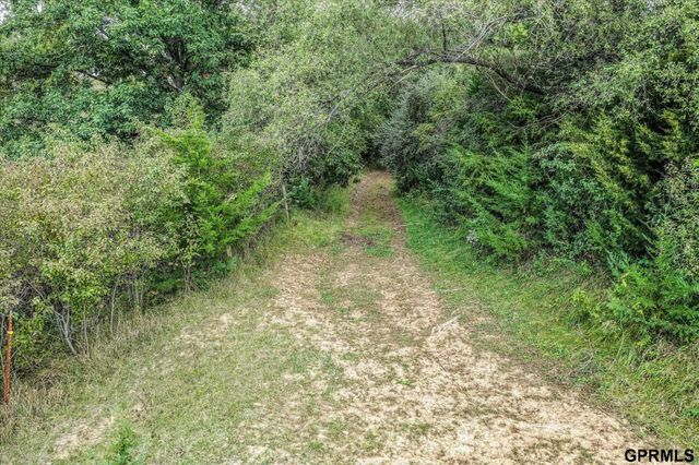 1801 Pinecrest Road, Bellevue, NE 68123