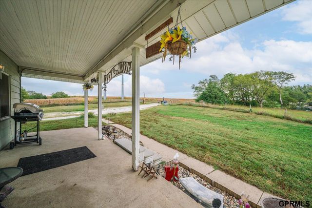 1801 Pinecrest Road, Bellevue, NE 68123