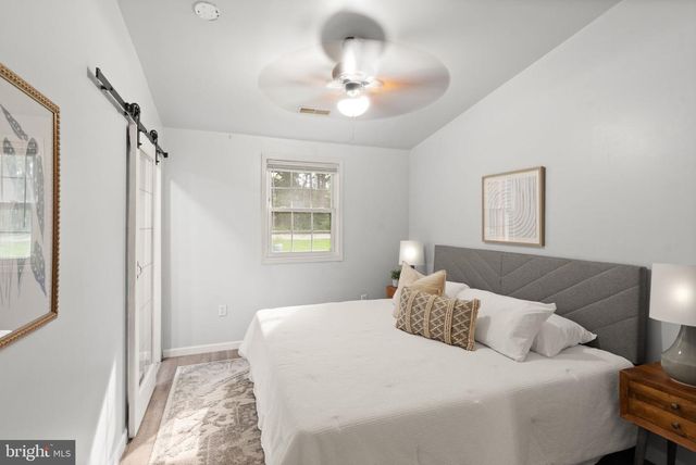 9106 BALLARD LN, Clinton, MD 20735