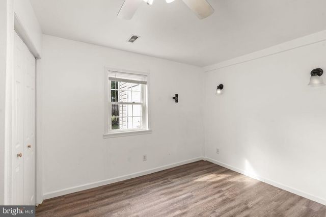 9106 BALLARD LN, Clinton, MD 20735