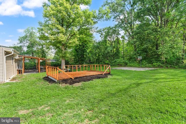 9106 BALLARD LN, Clinton, MD 20735
