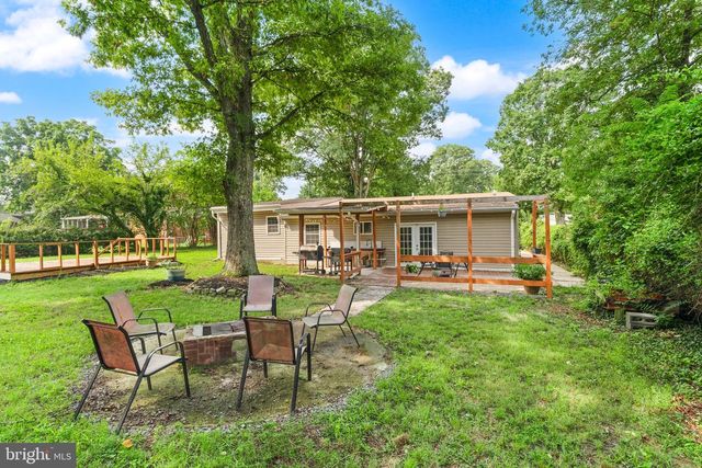 9106 BALLARD LN, Clinton, MD 20735