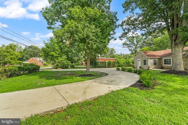 9106 BALLARD LN, Clinton, MD 20735