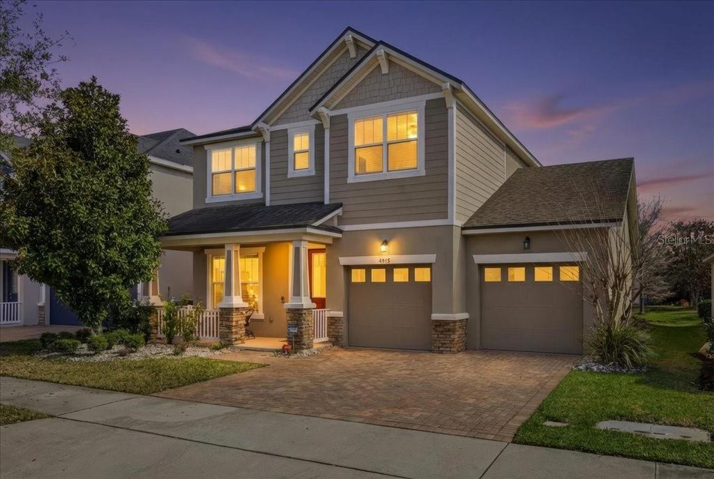 Image 2 of property listing at 4915 SOUTHLAWN AVENUE, Orlando, FL 32811