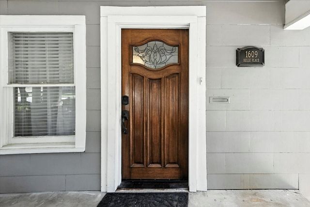 1609 Belle Place, Fort Worth, TX 76107