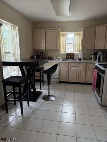 192 Potomac Dr Condo 192, Bernards Twp., NJ 07920
