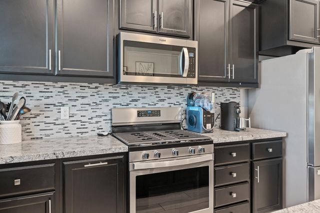 1282 Nascimento Ct, Manteca, CA 95337